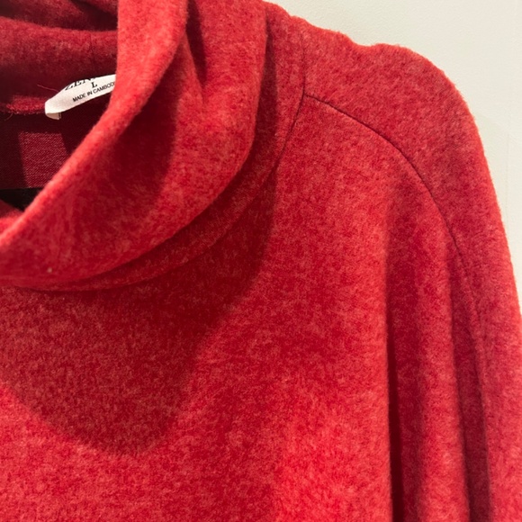 Red Cowl / Turtleneck Sweater - Picture 6 of 6